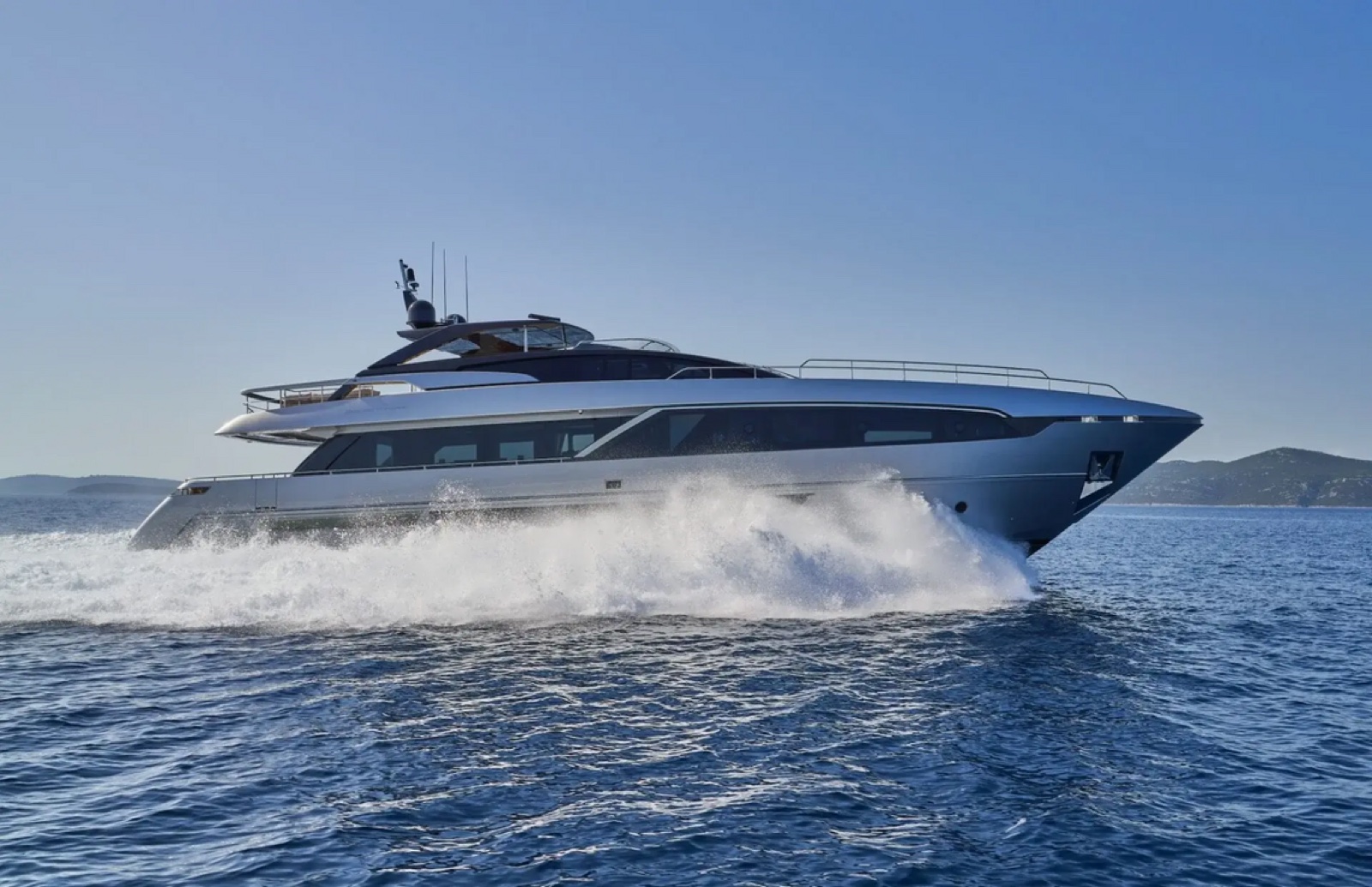 Luxury sailing